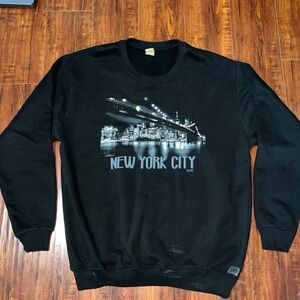 NYC Image New York City Skyline Black Sweatshirt Size XXL Men’s Preowned Good!!